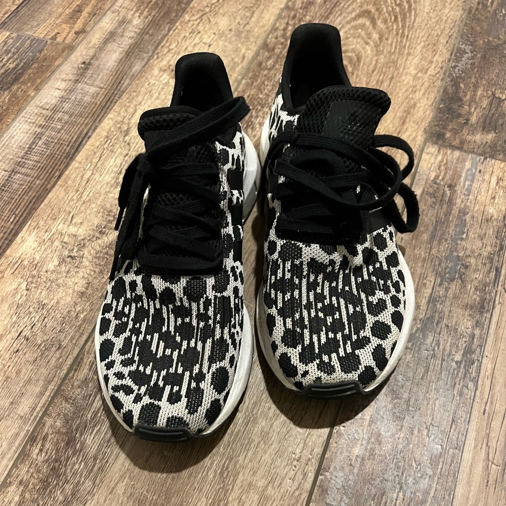 Like new Adidas leopard print shoes